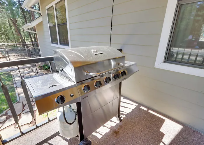 Modern Show W/ Bbq & Fire Pit! Holiday home *